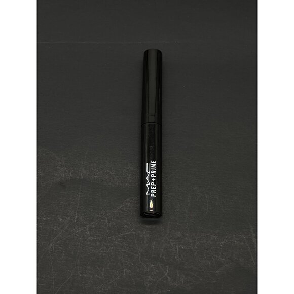 MAC Prep + Prime Lip Primer, 0.05 OZ - Picture 4 of 5